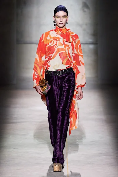 Look 20